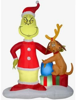 Coupon ✔️ Grinch And Max With Presents Scene Airblown ⭐