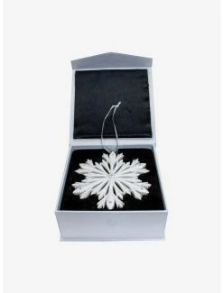 Brand new 💯 Kurt Adler Elegant Snowflake with Swarovski Elements Ornament 🌟