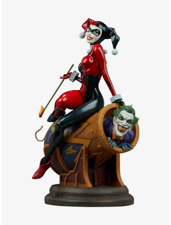 Hot Sale ๐ Harley Quinn and The Joker Diorama by Sideshow Collectibles ๐ 2 Hot Sale ๐ Harley Quinn and The Joker Diorama by Sideshow Collectibles ๐ - Image 2